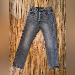 Levi 501 pants 25W 28L
